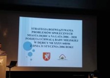 Powiększ zdjęcie Prezentacja multimedialna.