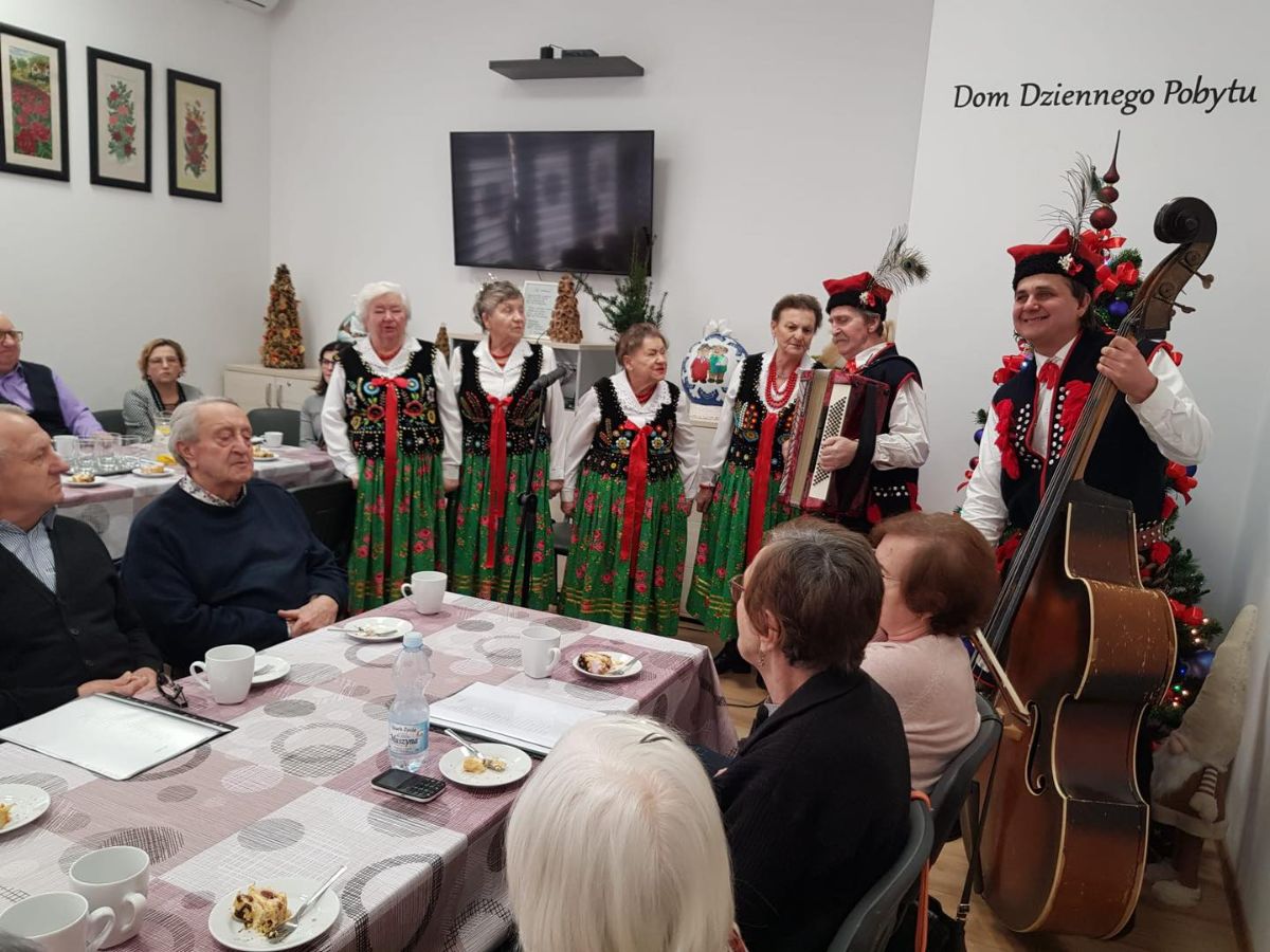 Zdjęcie: Powitanie Nowego Roku w Ośrodkach Wsparcia Dziennego Senior +