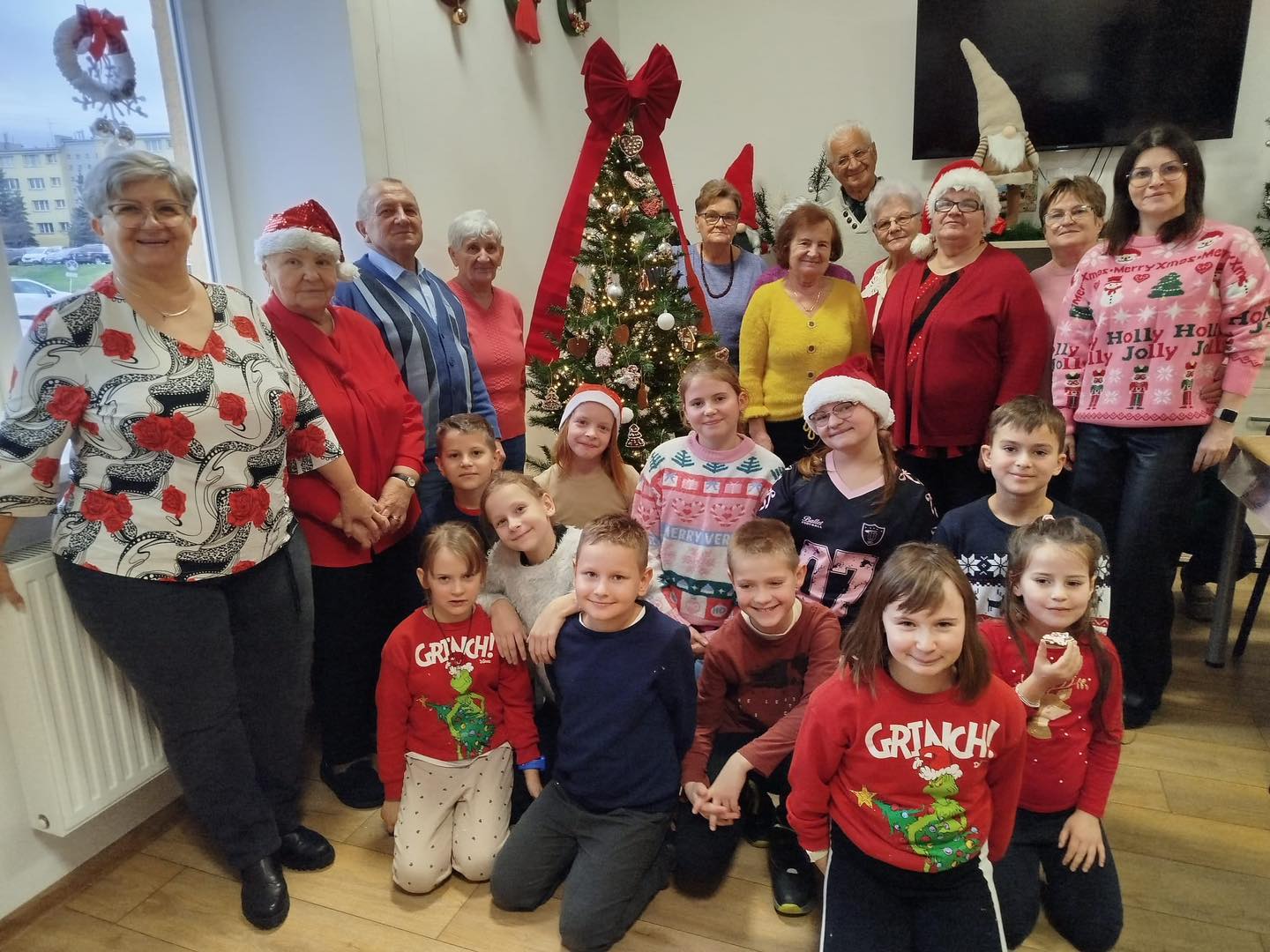 Zdjęcie: Międzypokoleniowe warsztaty bożonarodzeniowe „Z gwiazdką dla bliskich”