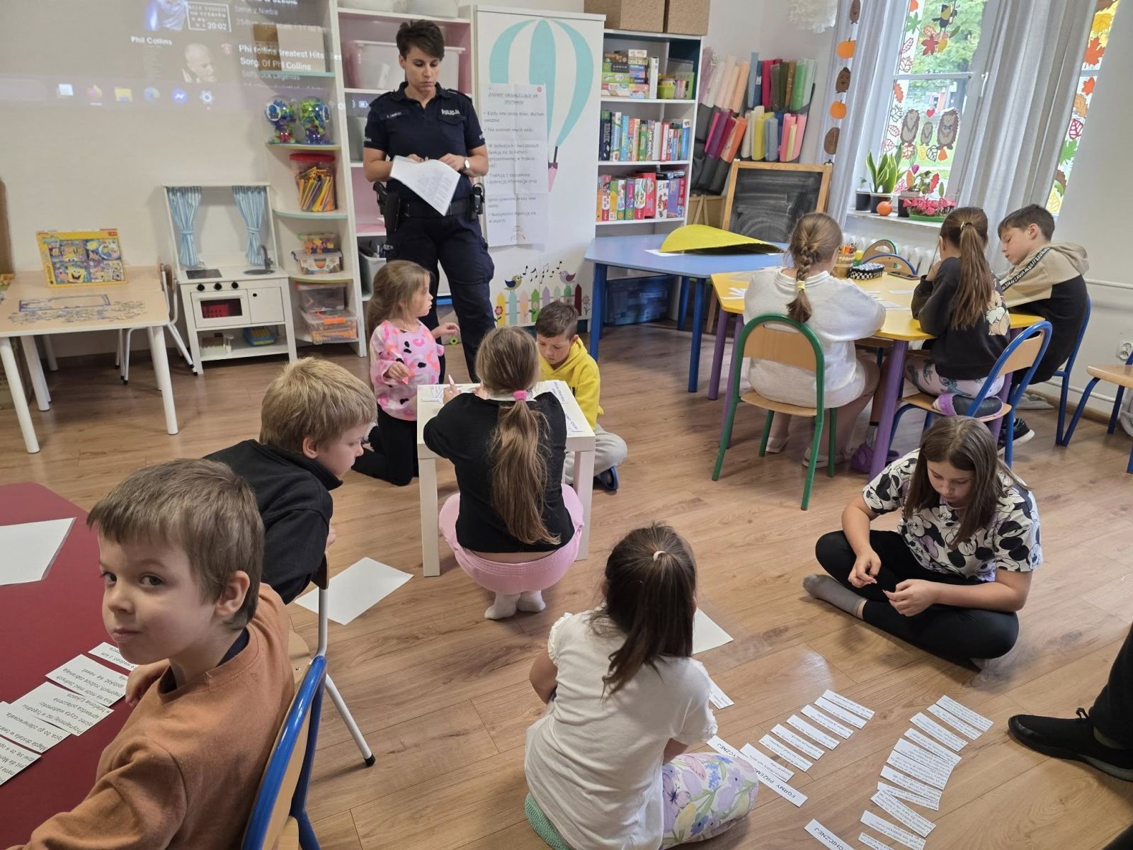 Zdjęcie: Warsztaty w ramach kampanii „Dzieciństwo bez Przemocy” w placówkach „Zgrana Paka”.